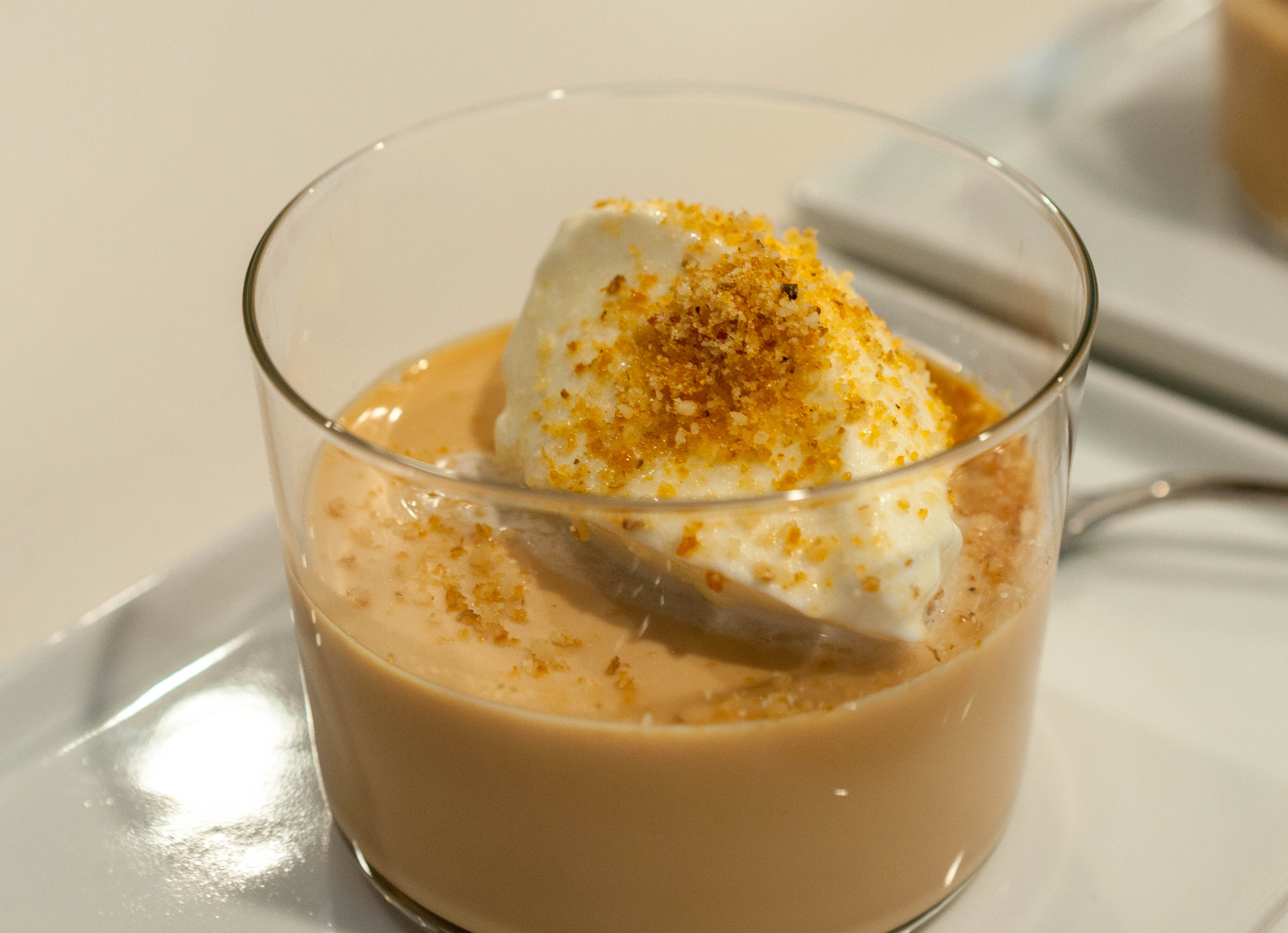 caramel panna cotta - ground praline